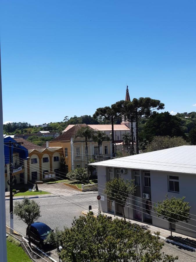 Pousada Dos Frades Garibaldi Esterno foto